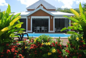 Villa Spacieuse avec Piscine Privée à Saint-François – 120 m², Jardin